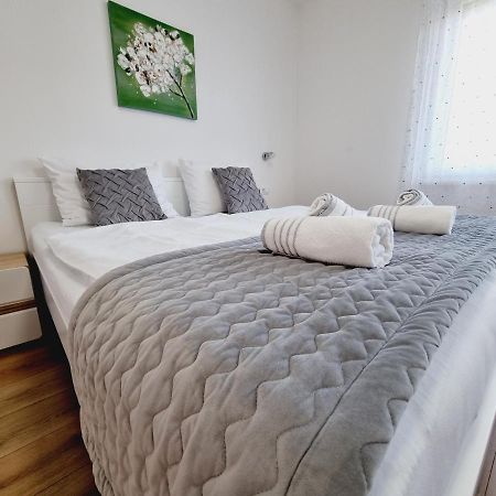Apartman Maslina Krk Town Exterior foto